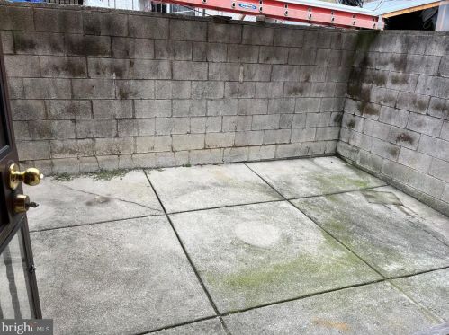 901 Dudley St, Philadelphia, PA 19148-2320