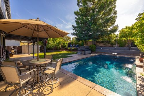 212 Limerick Way, Vacaville, CA 95688-9382