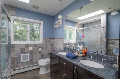 40 Ironia Rd, Dover NJ  07869-3905 exterior