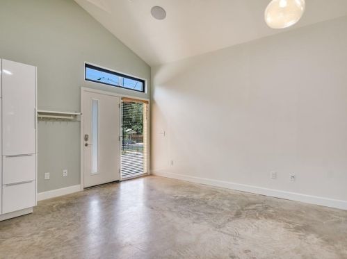 3706 12th St, Austin TX  78721-1902 exterior