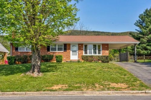 6249 Nell Cir, Roanoke, VA 24019-5413