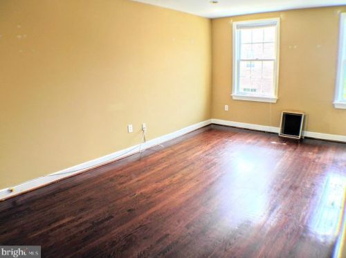 773 20th St, Philadelphia, PA 19130-2003