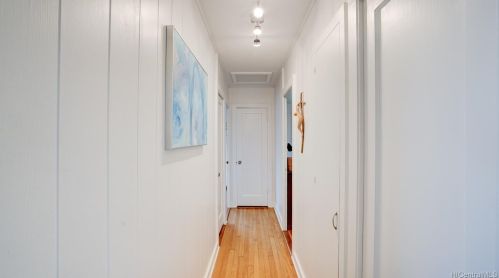 3077 Woolsey Pl, Honolulu HI  96822-1569 exterior