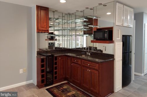 7731 Bristol Square Ct, Springfield VA  22153-3119 exterior