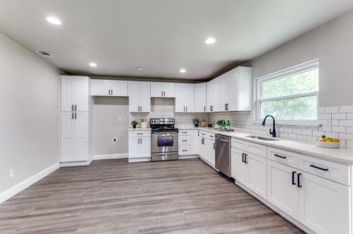 4144 Silverberry Ave, Fort Worth TX  76137-1142 exterior