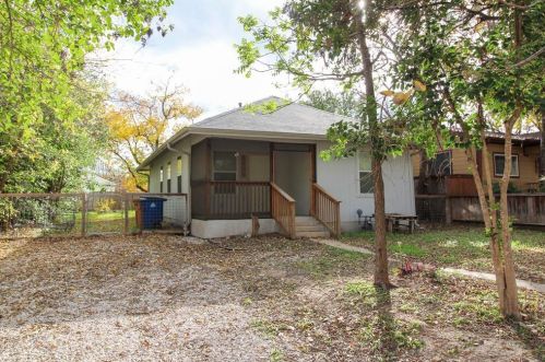 6705 Canal St, Austin TX  78741-3501 exterior