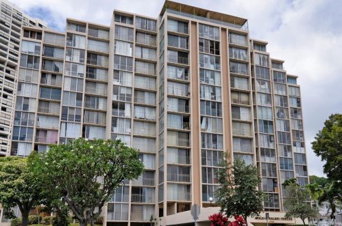 1702 Kewalo St, Honolulu HI  96822-3081 exterior