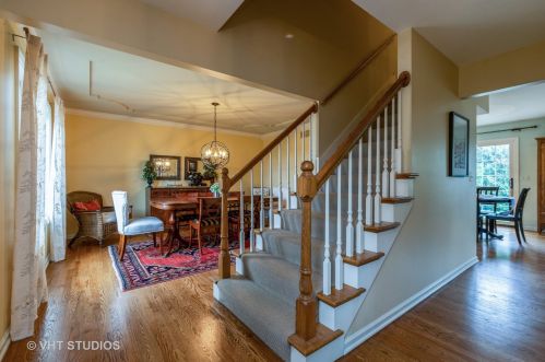 542 Johnson Ave, Frankfort, IL 60423-1268