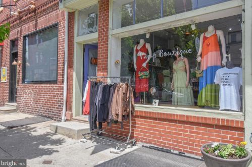 4231 Main St, Philadelphia, PA 19127-1602