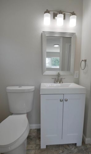 2020 Tokay Ave, Turlock CA  95380-4345 exterior
