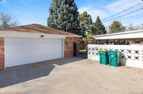 1201 Scranton St, Denver CO  80011-6409 exterior