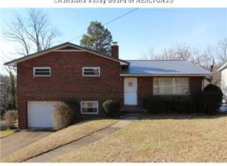 1121 Emerald Rd, Charleston WV  25314-2207 exterior