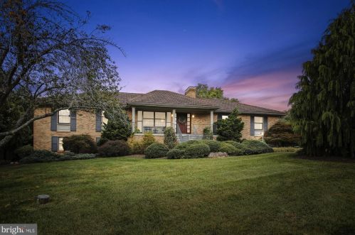 12624 Wycklow Dr, Clifton, VA 20124-1616