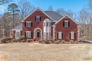 138 Laurel Lakes Dr, Carrollton, GA 30116-5802