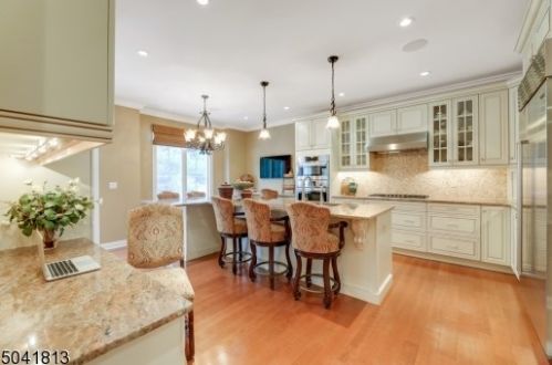 32 Metzger Dr, Town Center, NJ 07052-6630