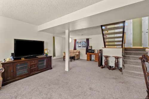 21052 Ida Ave, Denver CO 80015-3304 exterior