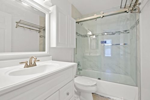 25 Brookfield, Irvine CA  92604-3242 exterior