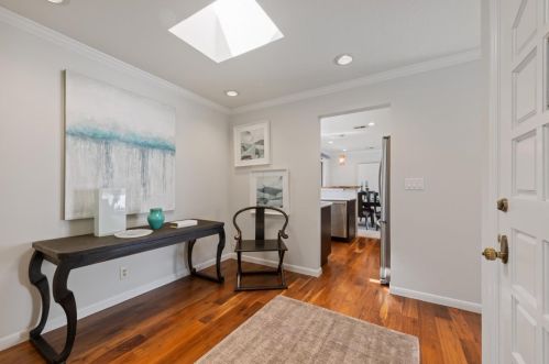 103 Cuesta Dr, Los Altos, CA 94022-3942