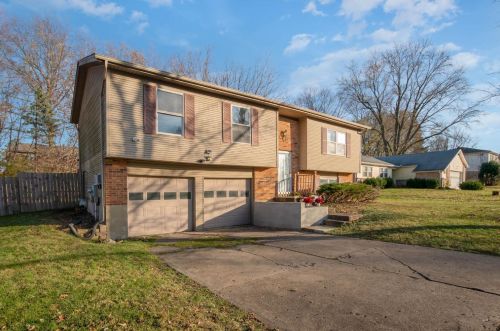 4274 Cider Mill Dr, Cincinnati OH  45245-1602 exterior