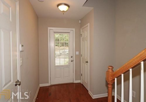2902 Ashlyn Dr, Atlanta GA  30340-2272 exterior