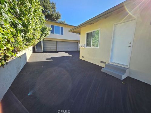 1800 Bara Rd, Glendale, CA 91208-2556