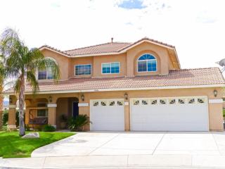 39806 Chimes Ct, Palmdale, CA 93551-5284