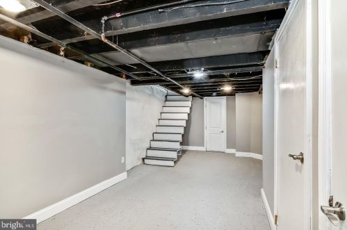 6142 Larchwood Ave, Philadelphia PA 19143-1006 exterior