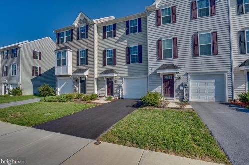 129 Montreal Way, Falling Waters, WV 25419-0109