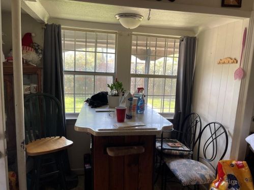 1123 Denfield St, Austin TX  78721-2537 exterior