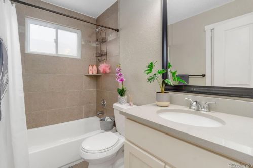 4063 Quintero Way, Aurora CO 80013-3229 exterior