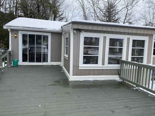 12 Nancy Dr, Belmont, NH 03220-3436