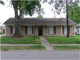 11702 Carvel Ln, Houston TX  77072-2819 exterior