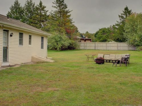 31 Beatrice Ave, Killingly CT  06239-4204 exterior