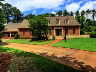 610 Bostic Hill Ct, Marietta, GA 30067-5142