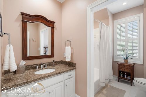2990 Margaret Mitchell Dr, Atlanta GA  30327-1708 exterior