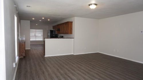 11012 Kinston St, Fort Worth TX  76179-5337 exterior