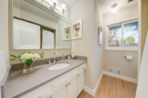 387 Iona Ln, Saint Paul MN  55113-2325 exterior