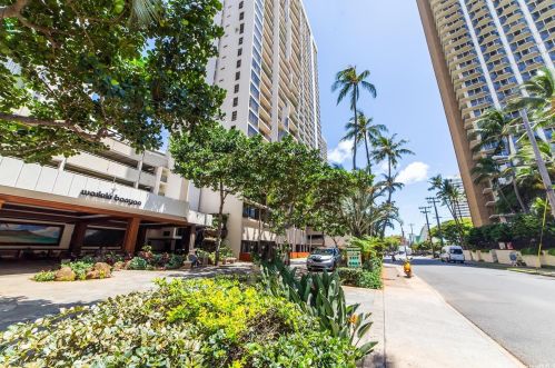 201 Ohua Ave, Honolulu HI  96815-3653 exterior