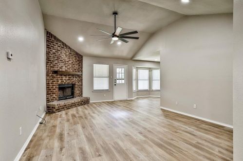 813 Bristol Ave, Fort Worth TX  76179-3403 exterior