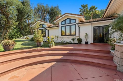 230 Country Hill Rd, Anaheim CA  92808-1352 exterior