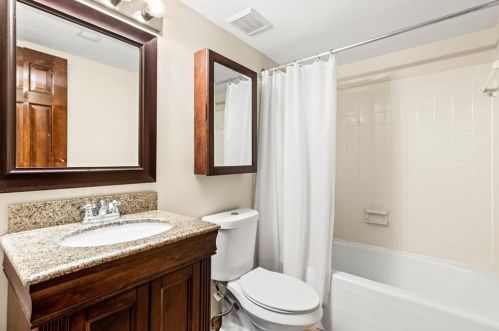 3527 Hidden Acres Dr, Atlanta GA  30340-4449 exterior