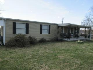 6699 Circle Dr, Radford VA  24141-8275 exterior