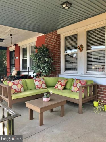 7118 Glenloch St, Philadelphia, PA 19135-1215