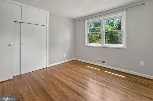 3919 Isbell St, Silver Spring MD 20906-4220 exterior