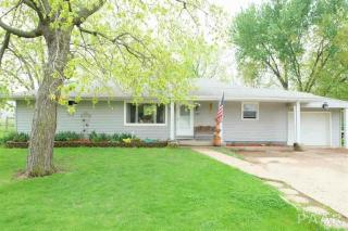 217 Esser St, Beverly Manor, IL 61571-1717