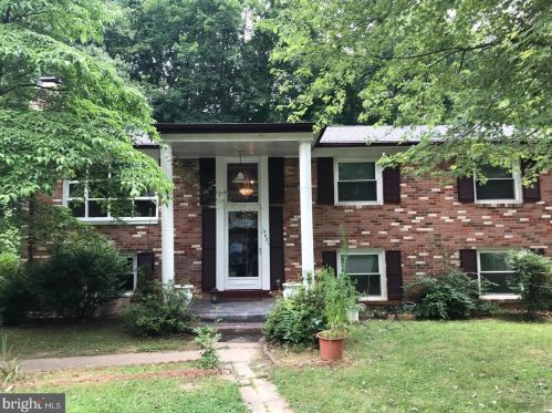 13431 Kingsman Rd, Woodbridge, VA 22193-4844