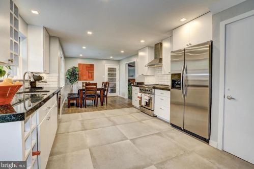 15009 Snowden Dr, Silver Spring MD 20905-5663 exterior