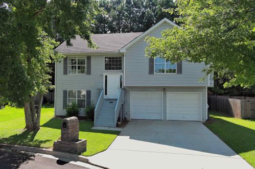 5643 Wellborn Creek Dr, Lithonia, GA 30058-3566
