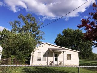 246 Emmit Ave, Columbus, OH 43228-1960