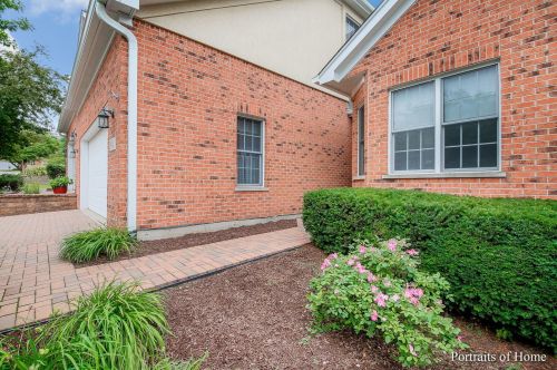 862 Chancel Cir, Glendale Heights, IL 60137-6162